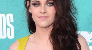 Kristen Stewart continúa apostando por las ondas naturales