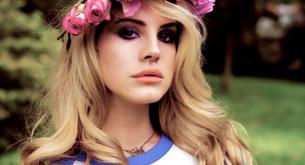 Noches de verano coronadas con diademas de flores 