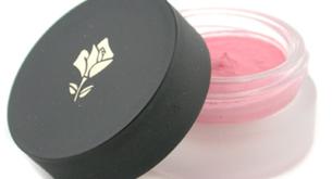 El verano es para los coloretes en crema