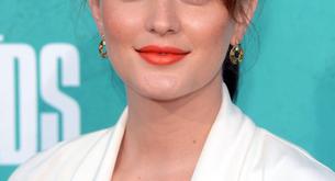 Leighton Meester también se apunta  a la moda de los labios naranjas en los MTV Movie Awards 2012