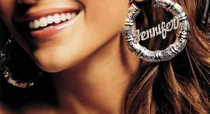 Jennifer Lopez se lanza al negocio de las camisetas