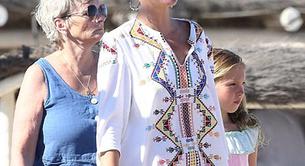 Kate Moss está de verano: ya se ha puesto su kaftan 