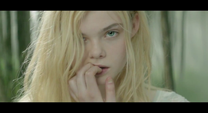 Elle Fanning, imagen de Le Premier Parfum 