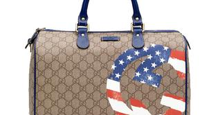 Mira el bolso que tiene enamorada a Rihanna 