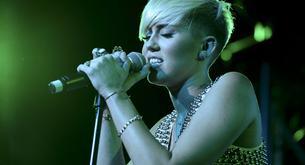 Miley Cyrus se rapa más aún la cabeza