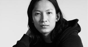 Alexander Wang sigue sonando como Director Creativo de Balenciaga 