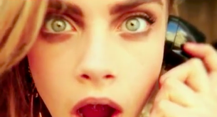 Cara Delevingne a gritos con DSquared2 
