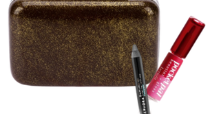Maquillaje mini para tu cartera de mano o clutch de fiesta 