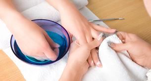 Consigue que tu manicura dure intacta más tiempo 