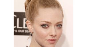 Amanda Seyfried, favorecida al máximo con su maquillaje de ojos 