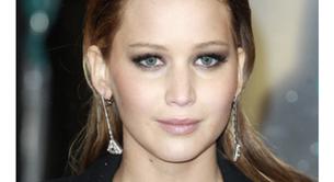 Los mejores maquillajes y peinados vistos en los Baftas 2013: Jennifer Lawrence, Marion Cotillard, Anne Hathaway 