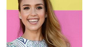 Maquillaje de nudes visto en Jessica Alba en los Kids Choice Awards 