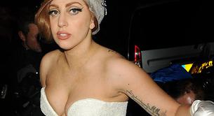 Lady Gaga le regala a su novio una mochila de 50.000 euros 