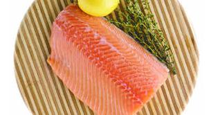 Los alimentos que te conviene evitar si quieres una piel bonita y libre de acné 