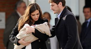 Fotos de Sara Carbonero y su hijo a la salida del hospital 