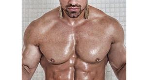 Rafa Mora escribe un libro sobre forma física