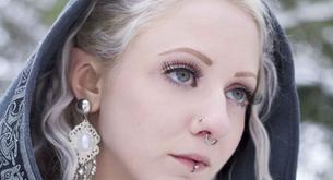 Se opera las orejas para parecer una elfa