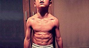 Brandon Blake, el niño culturista de siete años 