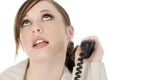 Se pone a tope de bebidas energéticas y llama a su ex-novio 77.000 veces