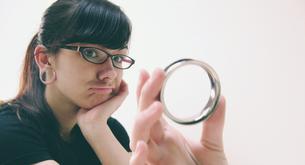 Lobulopatía: la última moda para corregir esas 'dilataciones' que ya no se llevan