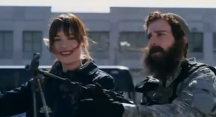 Dakota Johnson parodia al Estado Islámico y no sienta nada bien
