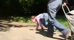 Indignación por el vídeo de la 'niña perro'