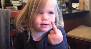 Esta madre se ha hecho famosa haciendo memes de sus hijos