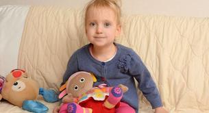 Esta niña enferma de tres años pide que alguien la adopte para Navidad