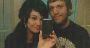 Cuenta en Facebook cómo apuñaló a su exsuegro y publica una foto del cadaver