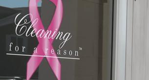 Estas mujeres limpian gratis las casas de enfermos de cáncer