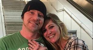 Conoce a la pareja que se casó segundos después de conocerse