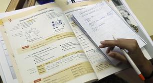 Esta mujer maltratada pidió ayuda metiendo una nota en los deberes de su hijo