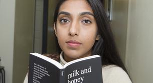 Su poema fue censurado en Instragram y ahora su libro es un bestseller