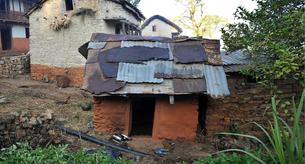 Muere una adolescente en Nepal tras ser aislada en un cobertizo por menstruar