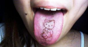 Kendall Jenner y la tendencia de tatuarse el labio y la lengua