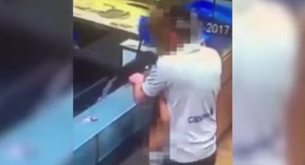 Esta pareja decidió tener sexo mientras esperaban su pizza