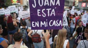 Juana Rivas se ve obligada a entregar a sus hijos a un maltratador