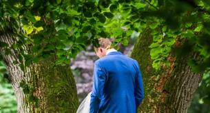 Esta foto de boda en la que la novia hace una felación al novio se hace viral