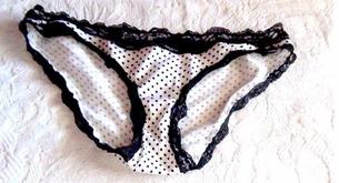 Así de fácil es ganar dinero con tus bragas usadas 