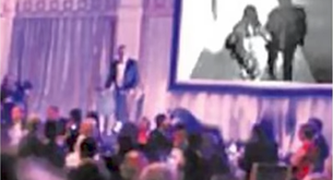 Descubre que su novia lo engaña y en vez de dejarla se venga así en la boda