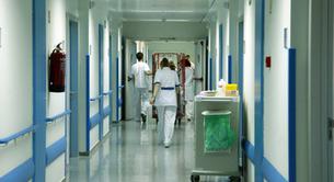 Muere una doctora en su puesto de trabajo tras una jornada de 18 horas