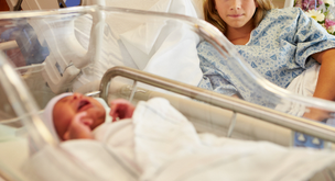 Muere al dar a luz una niña de 14 años que había sido violada