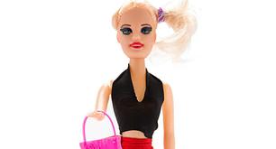 ¿Le regalarías a una niña esta muñeca prostituta?