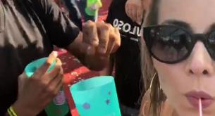 El vídeo de la chica a la que le echan burundanga en el vaso: ¿real o fake?