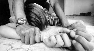 Brutal paliza a una joven por resistirse a una agresión sexual