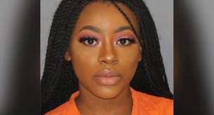 La foto policial de esta chica detenida se ha viralizado gracias a su maquillaje