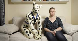 La extraña afición de un hombre que vive como si fuera un dálmata