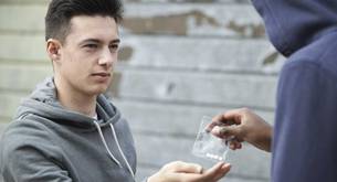 Qué hacer si tu hijo o hija toma drogas